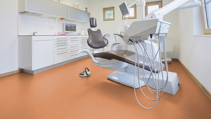 Линолеум Forbo Smaragd Classic 6125